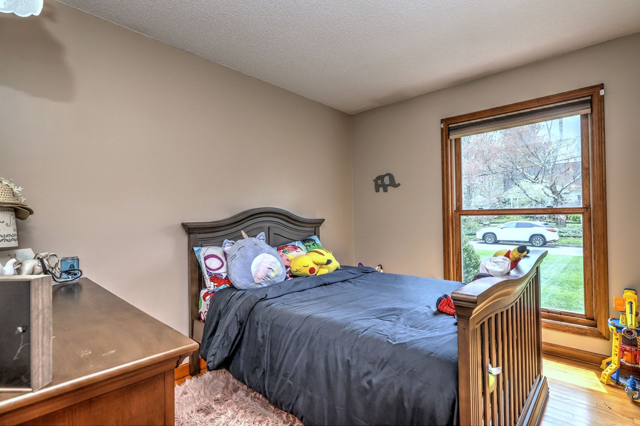 whether it's playtime or downtime, this bedroom has you covered.