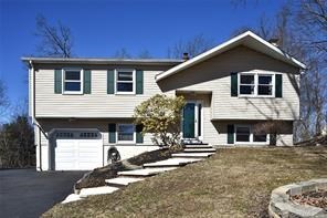 25 Bromley Court
